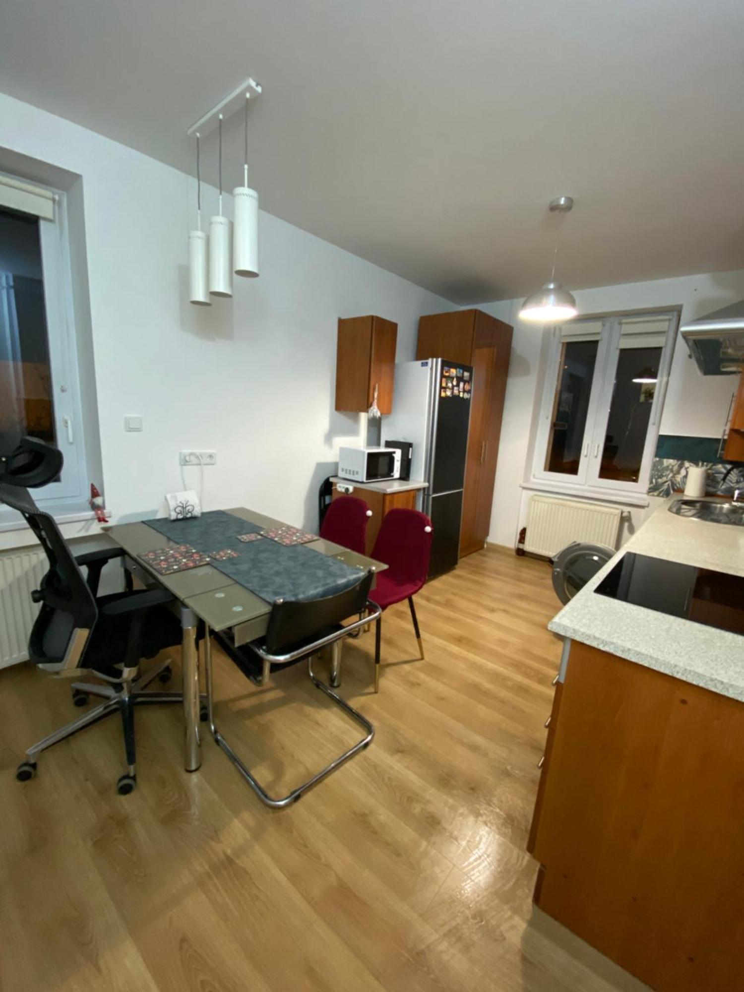 Apartament Czytelnia - Parking Gratis Poznan Bagian luar foto