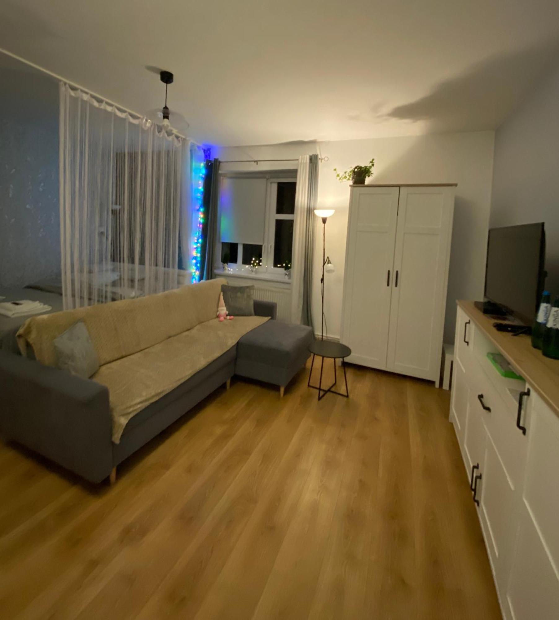 Apartament Czytelnia - Parking Gratis Poznan Bagian luar foto
